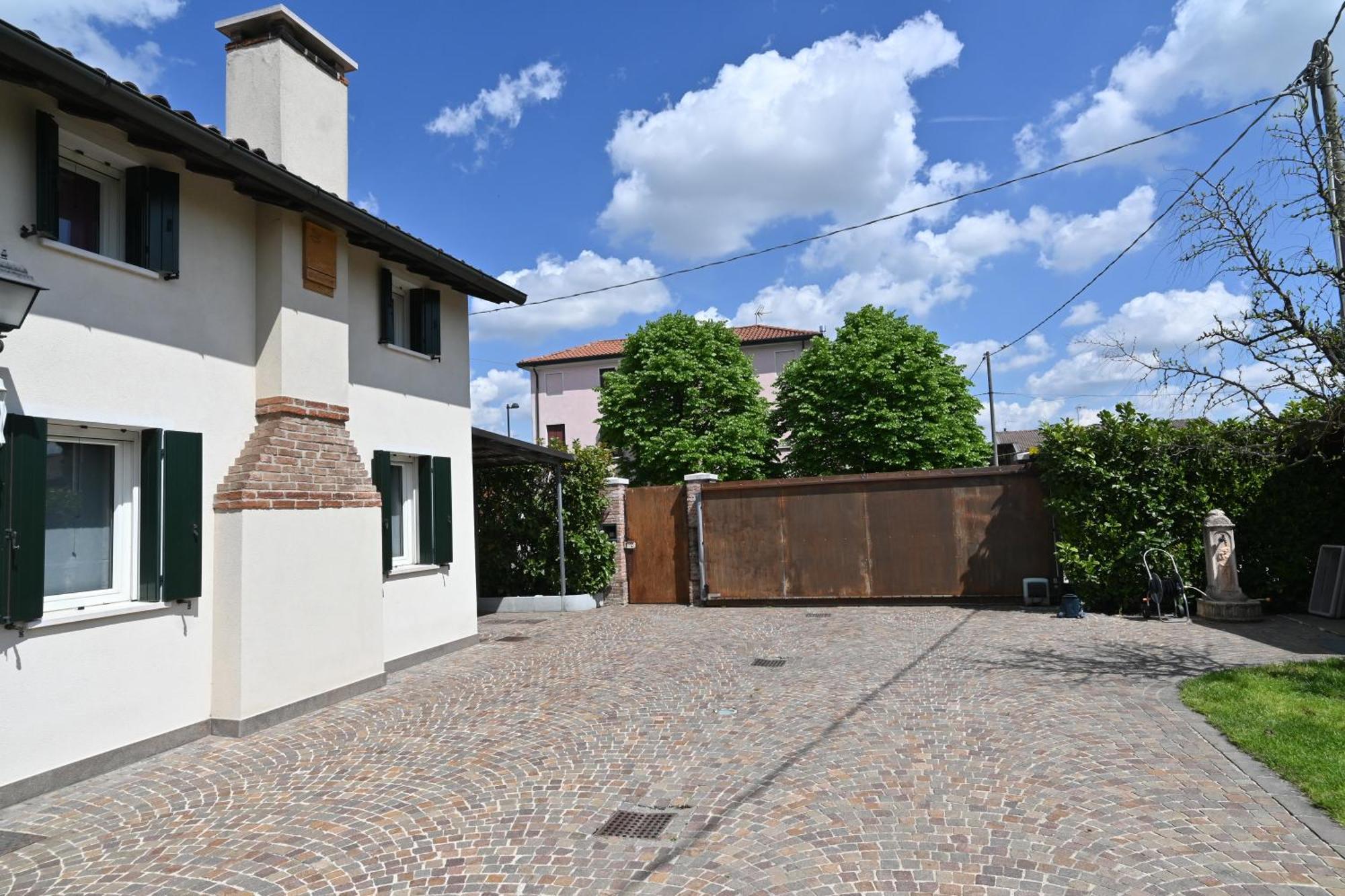 Ca Centosa Artistic House Villa Storica Ristrutturata Con Patio E Giardino Cittadella Buitenkant foto