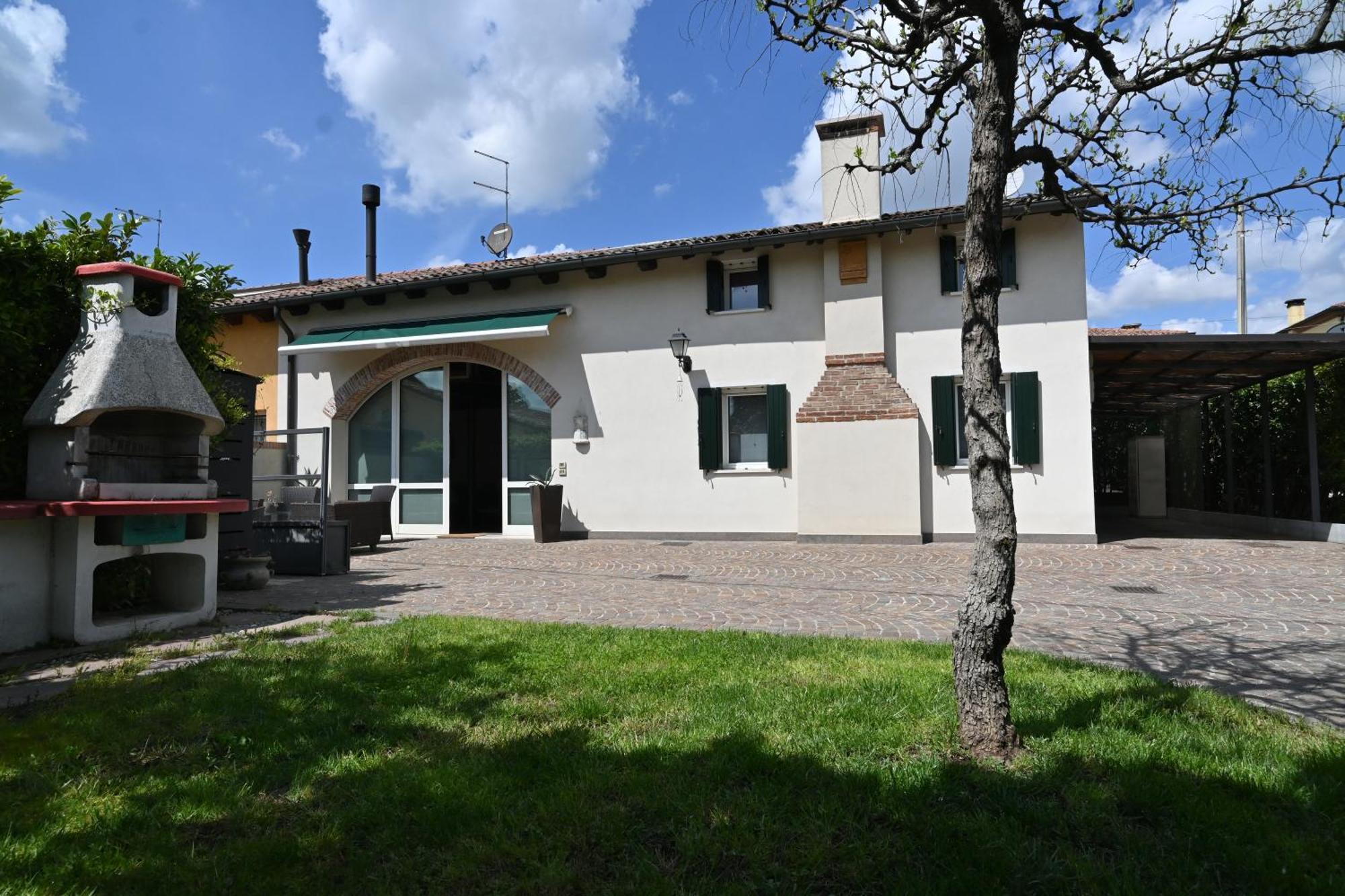 Ca Centosa Artistic House Villa Storica Ristrutturata Con Patio E Giardino Cittadella Buitenkant foto